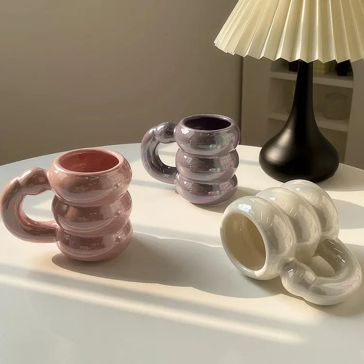 Caneca de Cerâmica Perolada - Design Premium Donuts