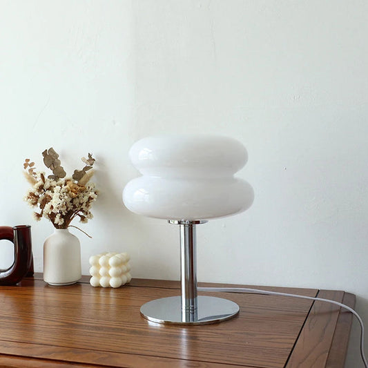 Abajur de Mesa Halo – Iluminação Tripla com Toque de Elegância